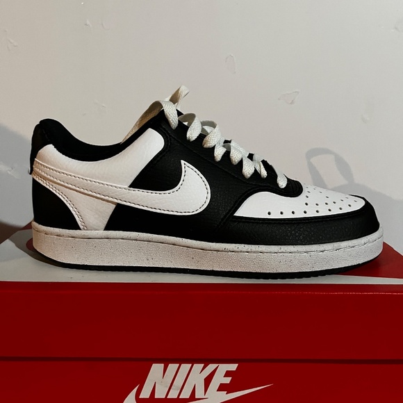 Nike Women's Court Vision Low Next Nature Shoes - Picture 2 of 3